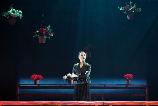 Спектакль "Дурочка" в театре им. Евг. Вахтангова