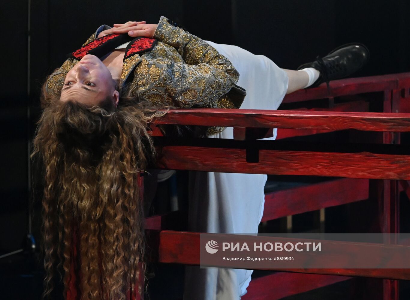 Спектакль "Дурочка" в театре им. Евг. Вахтангова