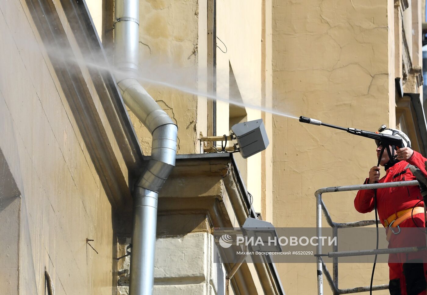 Весеннее благоустройство Москвы