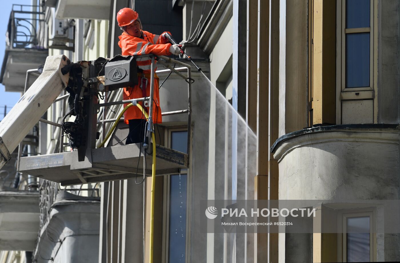 Весеннее благоустройство Москвы