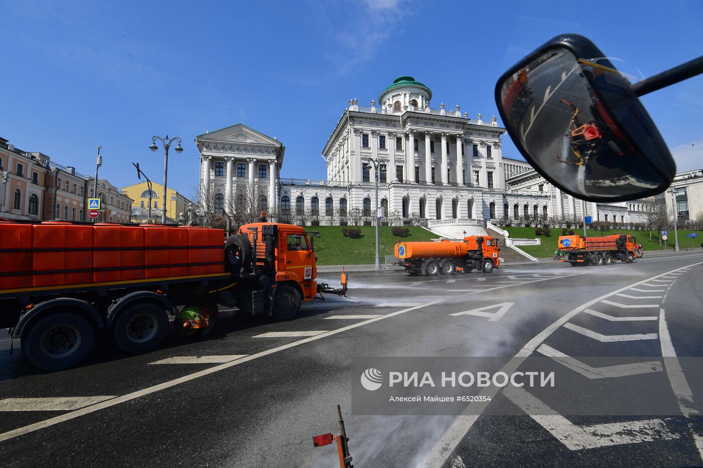 Весеннее благоустройство Москвы