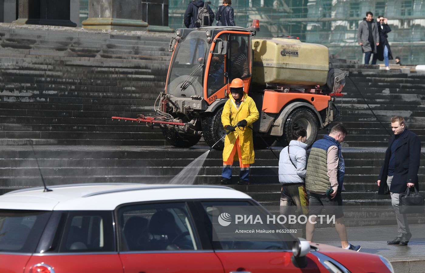 Весеннее благоустройство Москвы