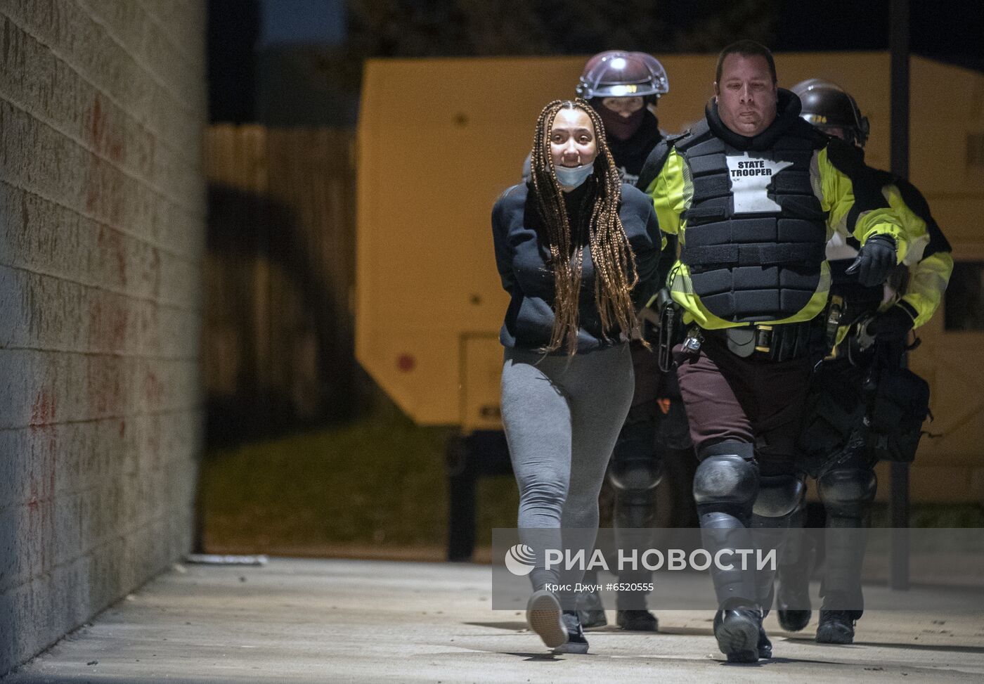 Продолжаются протесты в американском штате Миннесота