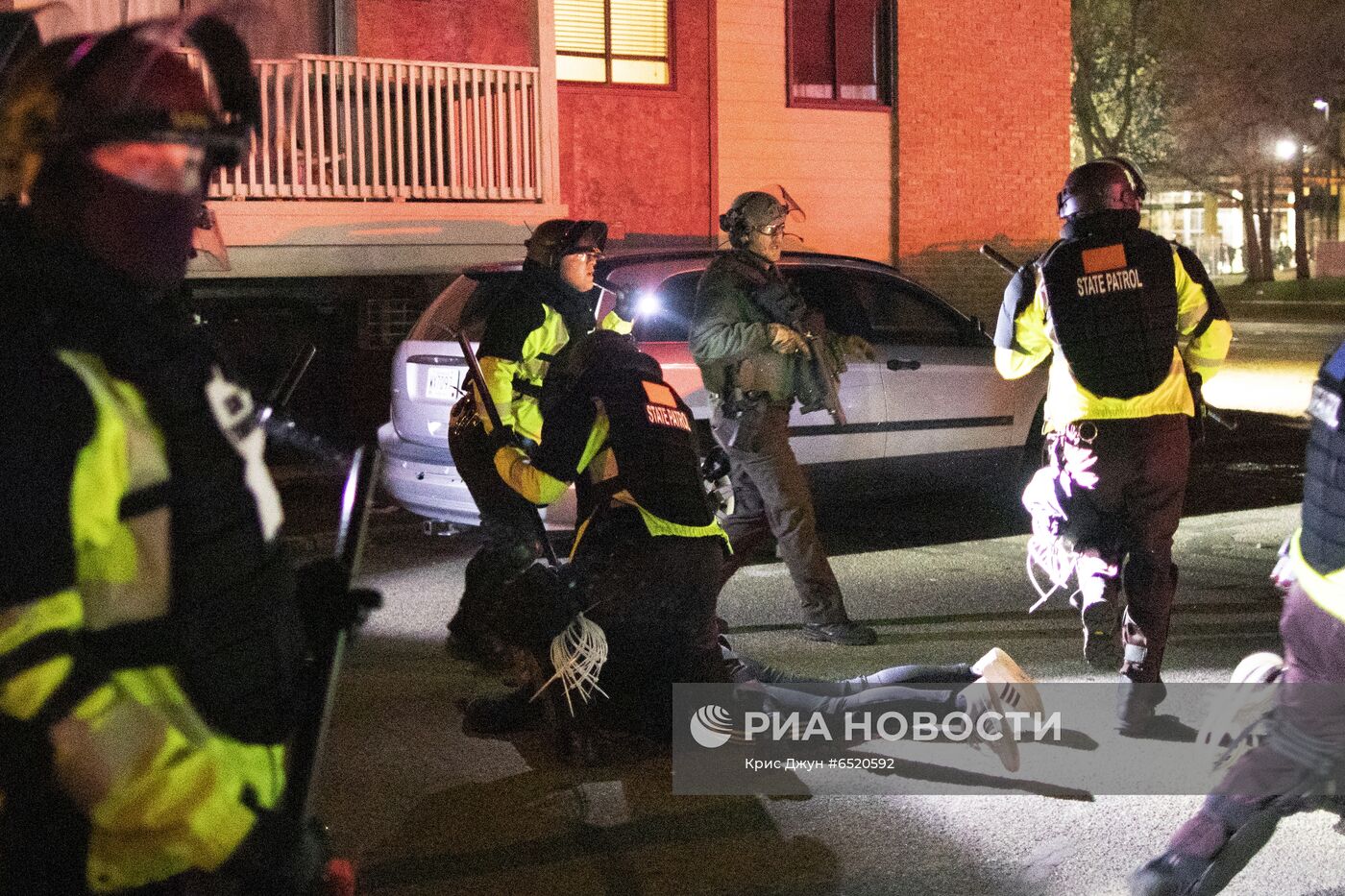 Продолжаются протесты в американском штате Миннесота 