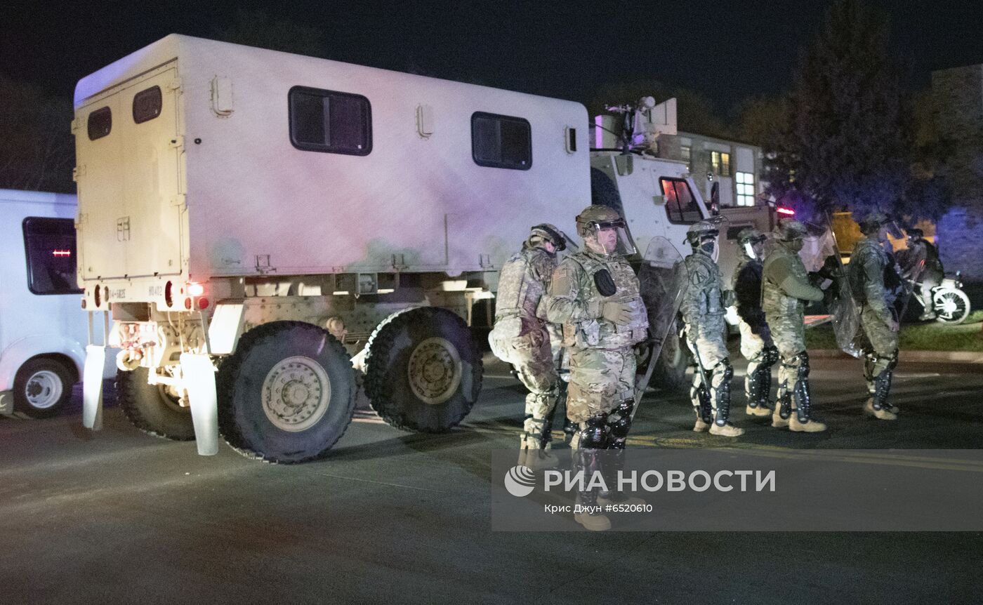 Продолжаются протесты в американском штате Миннесота 