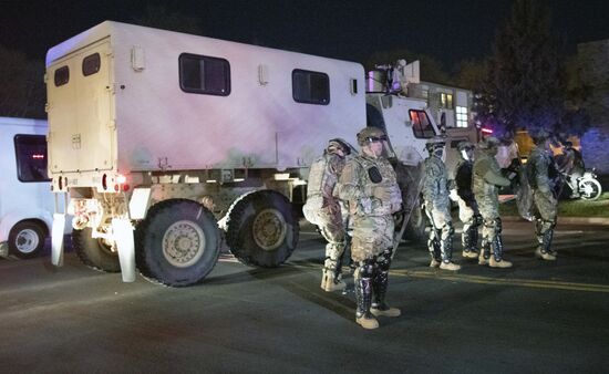 Продолжаются протесты в американском штате Миннесота 