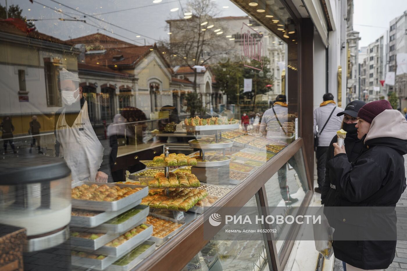 Туристы вынуждены продлить пребывание в Турции в связи с коронавирусом