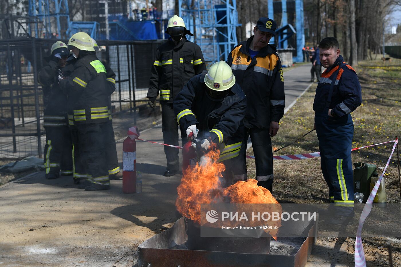 Учебно-тренировочные сборы добровольных пожарных, резервистов и спасателей