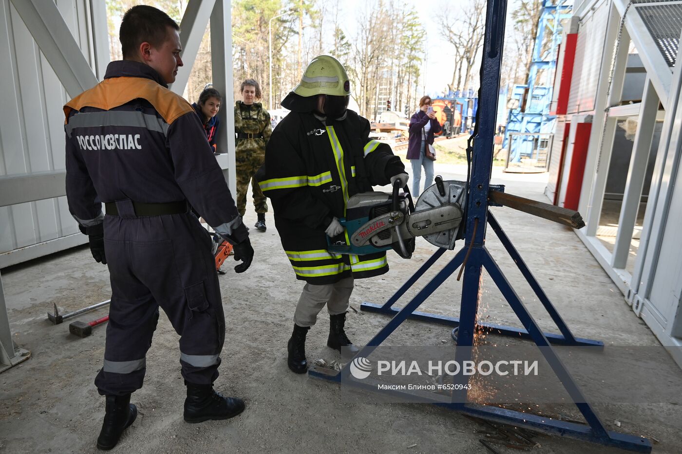 Учебно-тренировочные сборы добровольных пожарных, резервистов и спасателей