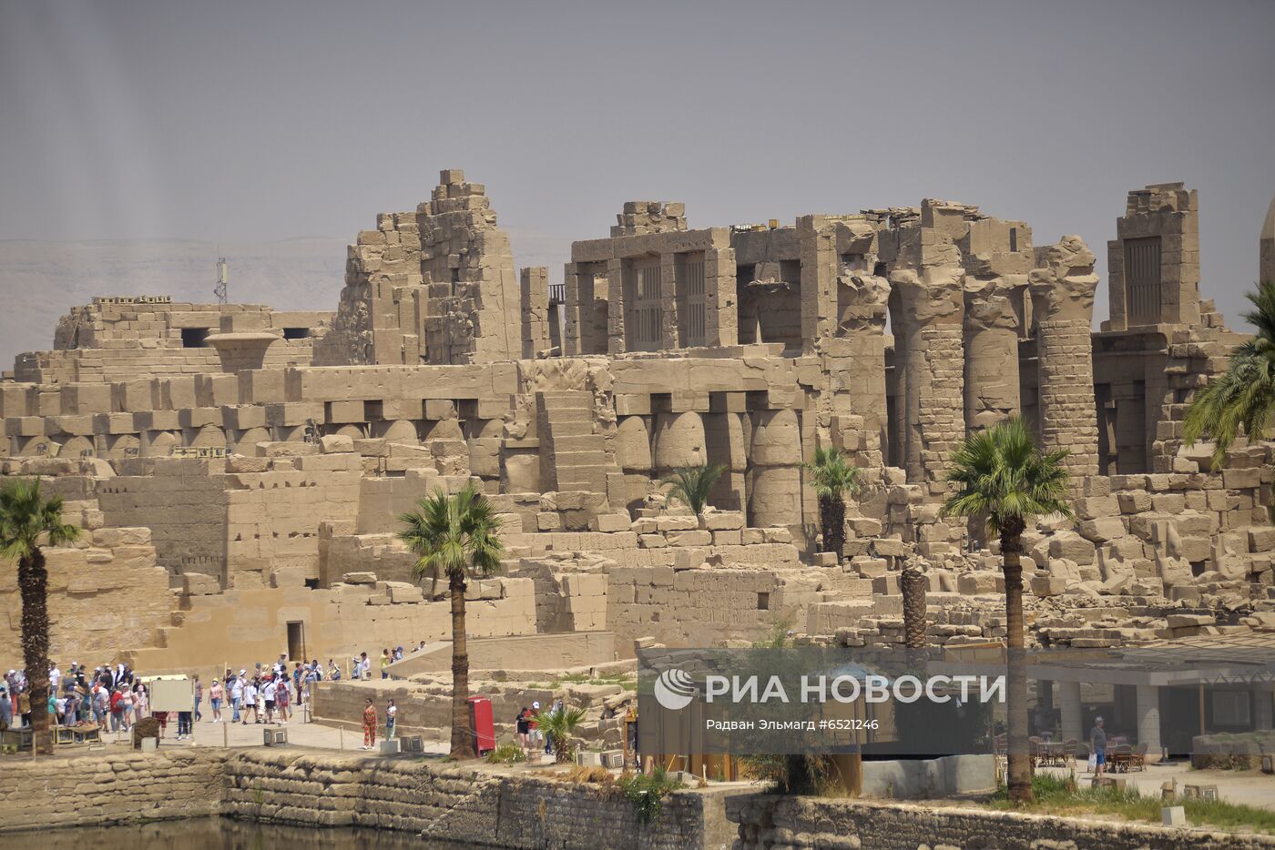 Туристы вынуждены продлить пребывание в Египте в связи с коронавирусом