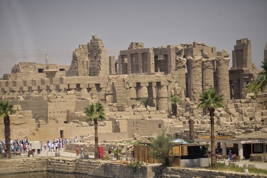 Туристы вынуждены продлить пребывание в Египте в связи с коронавирусом