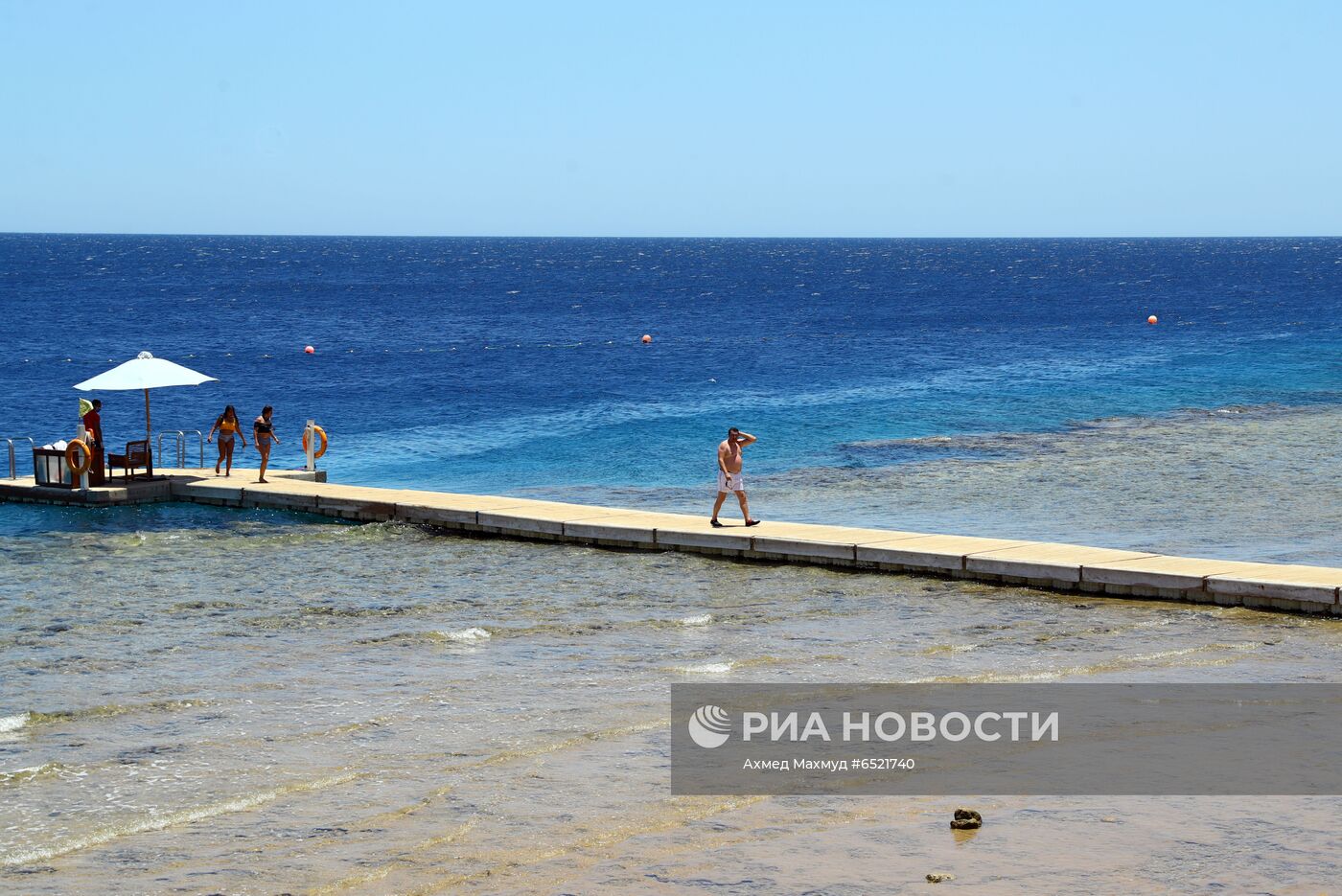 Туристы вынуждены продлить пребывание в Египте в связи с коронавирусом