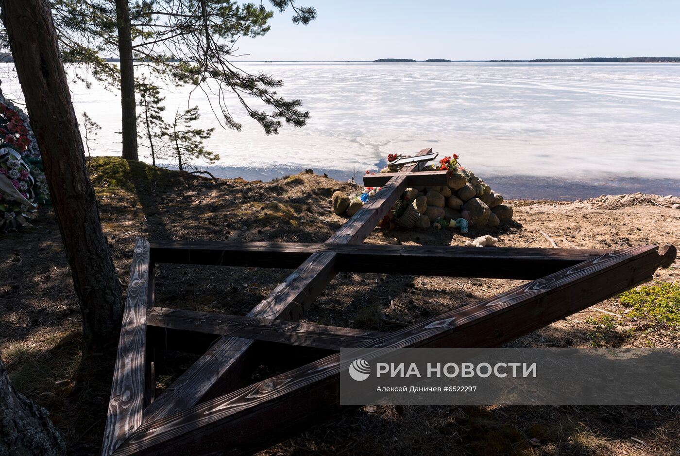 Пятая годовщина гибели детей на Сямозере в Карелии