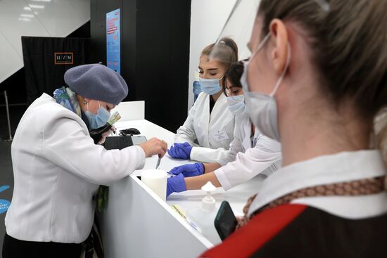 Старт работы новых выездных бригад вакцинации от COVID-19 в Москве