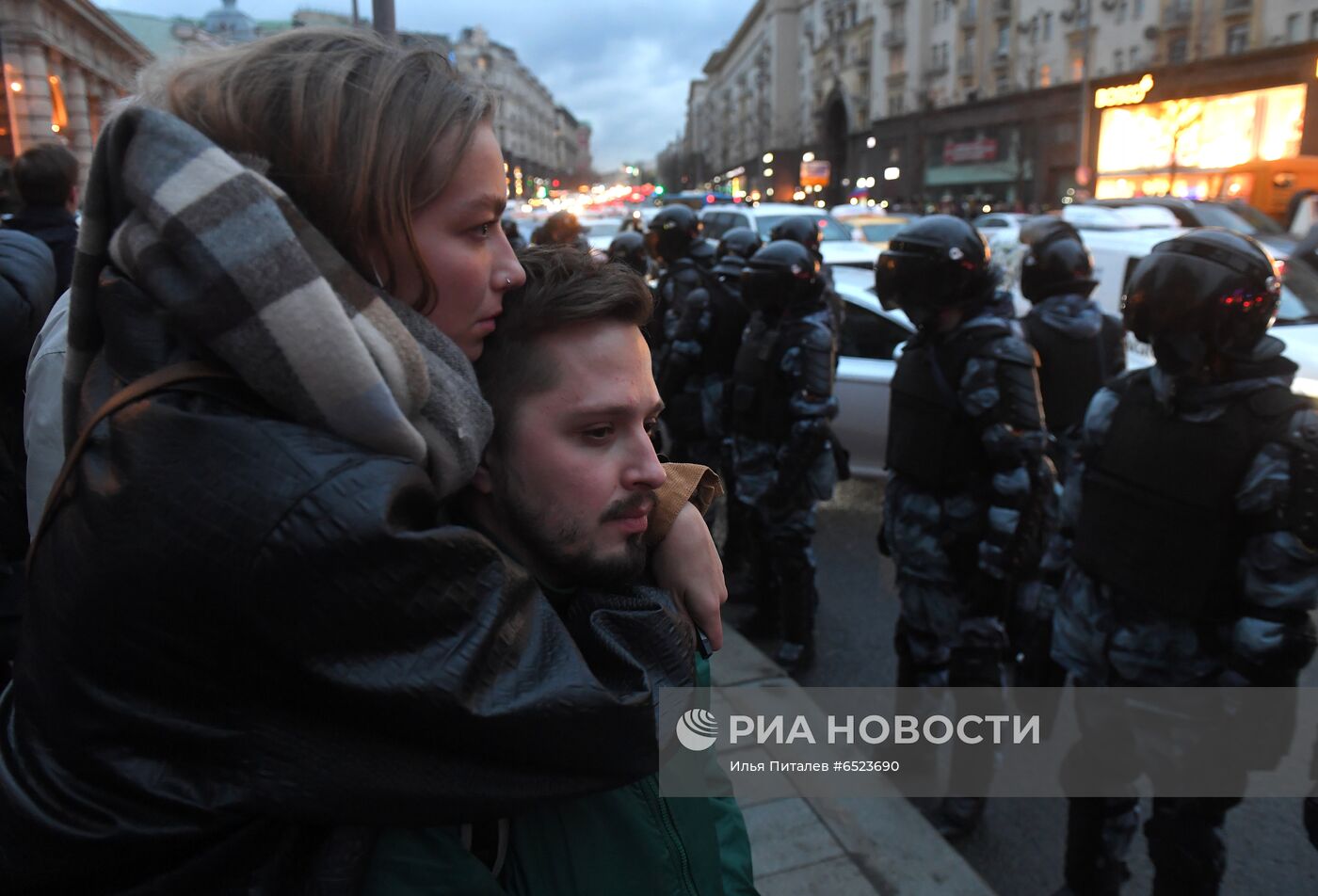 Несанкционированная акция в поддержку А. Навального в Москве