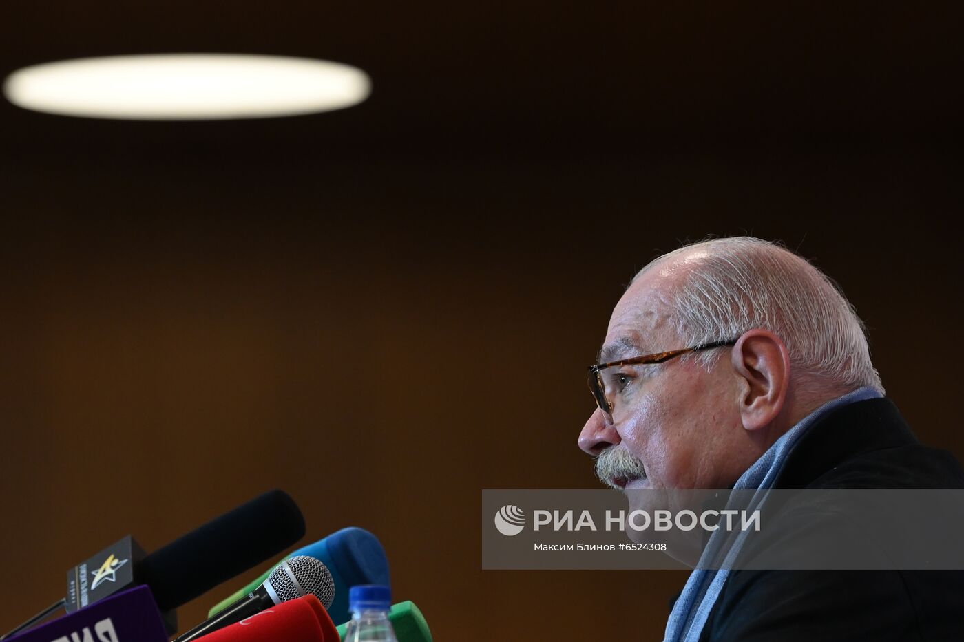 Брифинг президента ММКФ Н. Михалкова