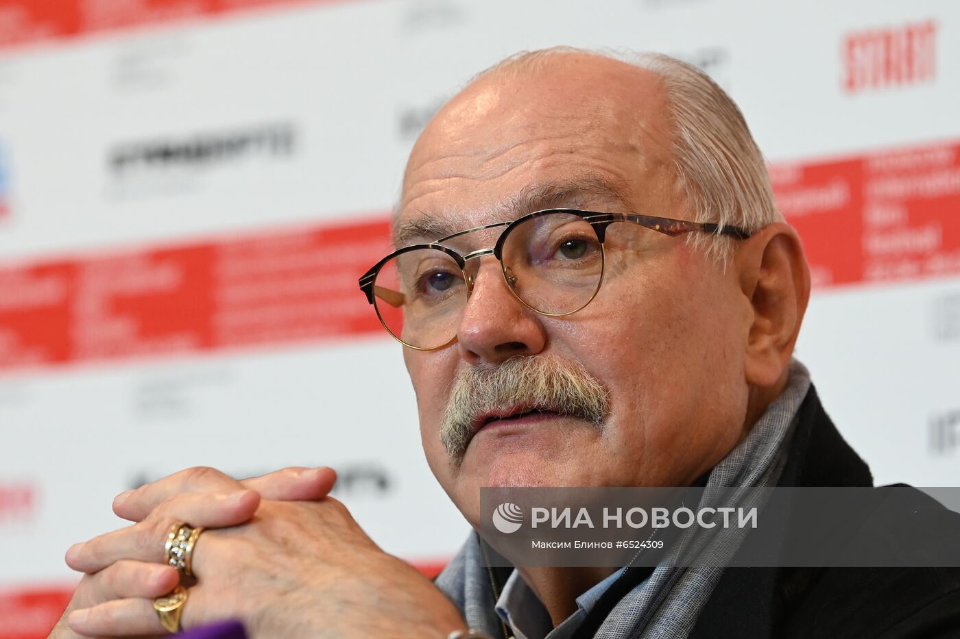 Брифинг президента ММКФ Н. Михалкова