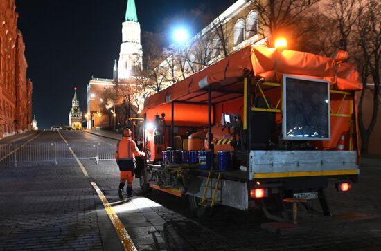 Нанесение временной дорожной разметки в параду Победы