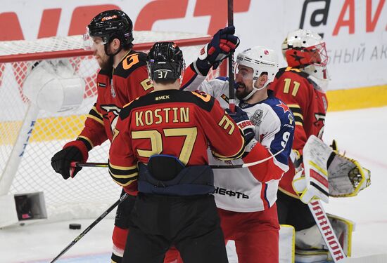 Хоккей. КХЛ. Финальная серия. Матч "Авангард" - ЦСКА