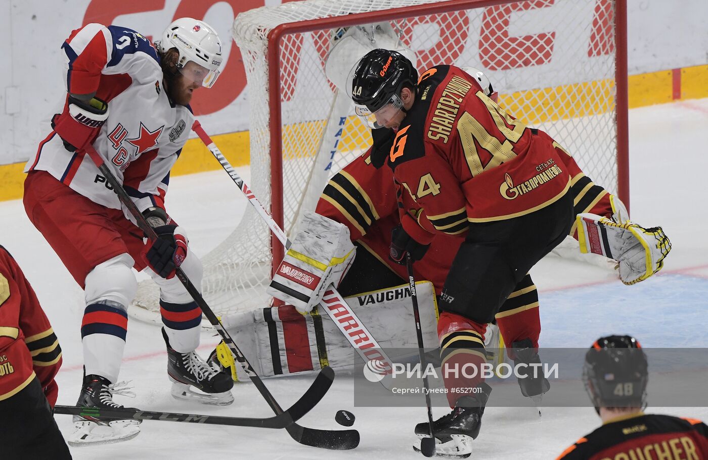 Хоккей. КХЛ. Финальная серия. Матч "Авангард" - ЦСКА