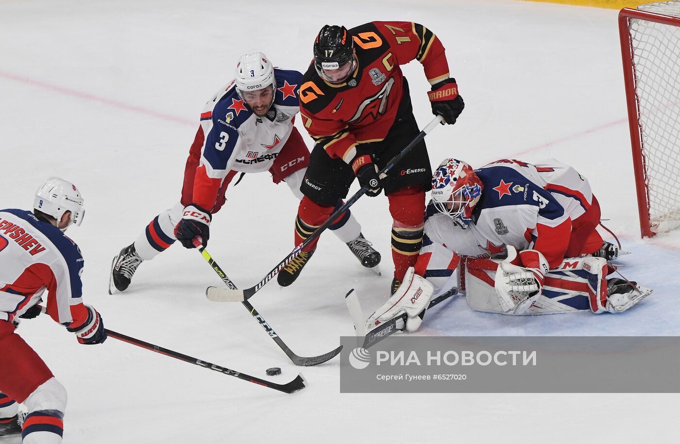 Хоккей. КХЛ. Финальная серия. Матч "Авангард" - ЦСКА