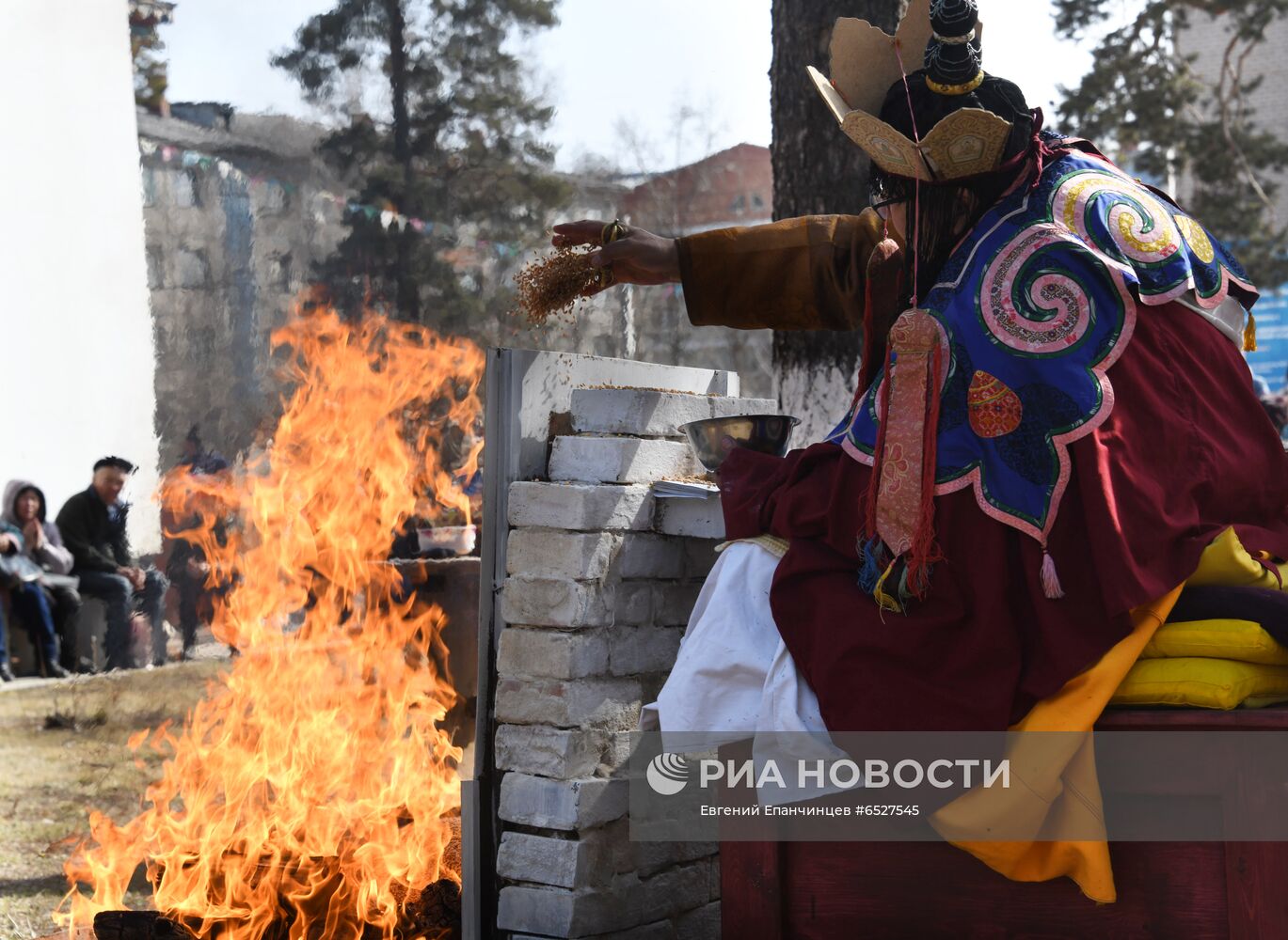 Обряд "Жинсрег" в буддийском храме в Чите