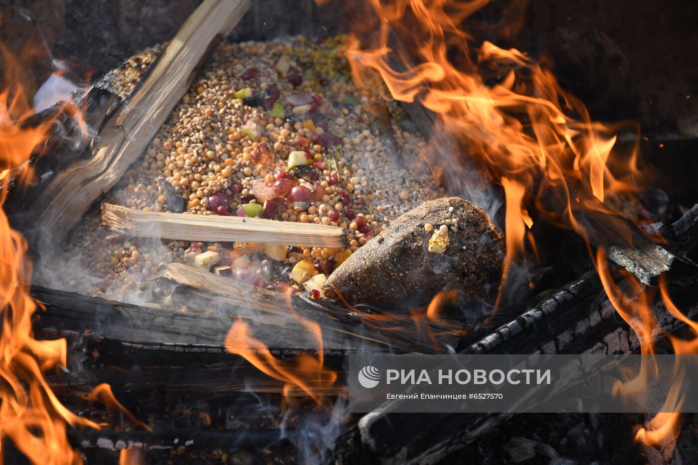 Обряд "Жинсрег" в буддийском храме в Чите