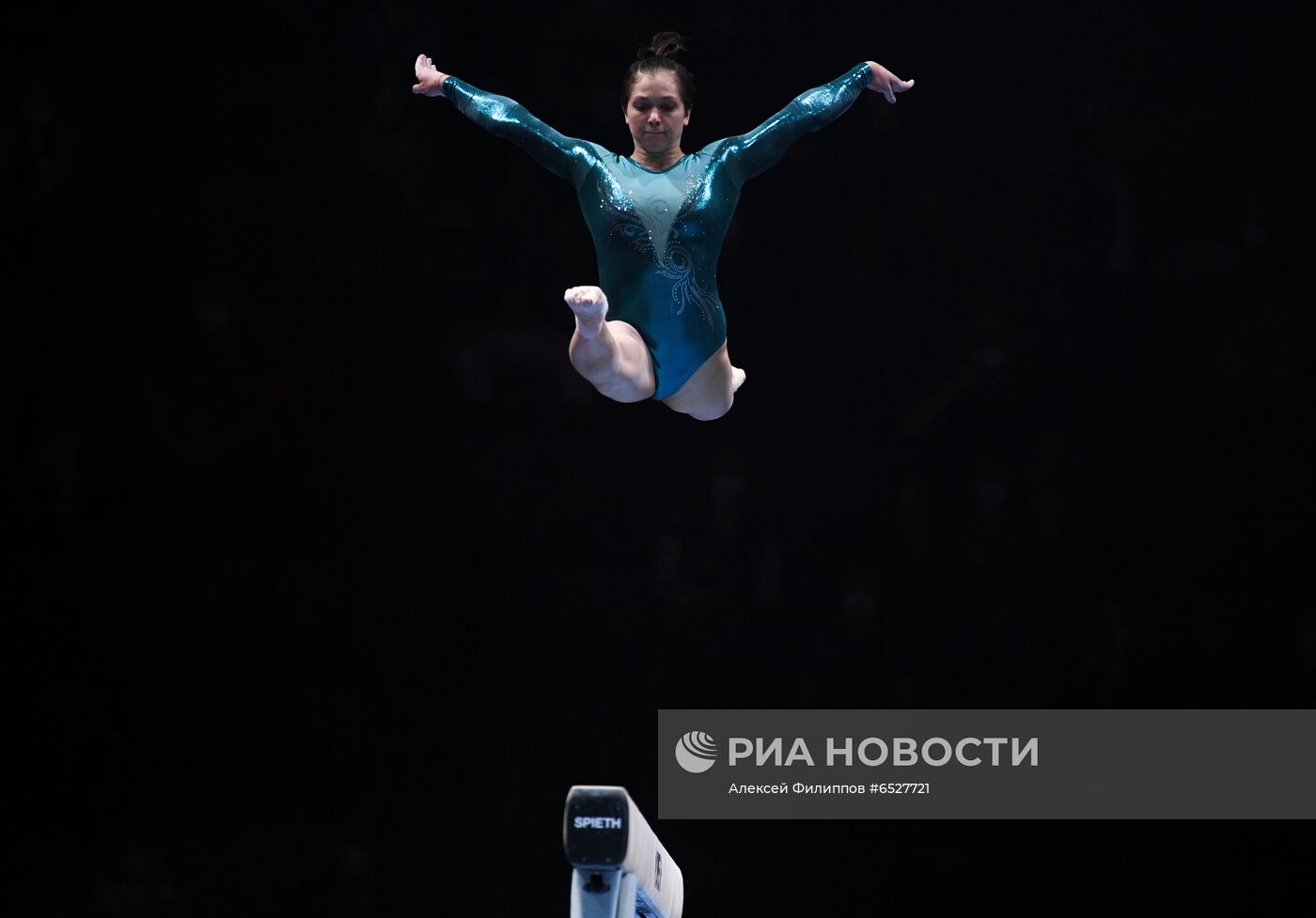 Спортивная гимнастика. Чемпионат Европы. Второй день