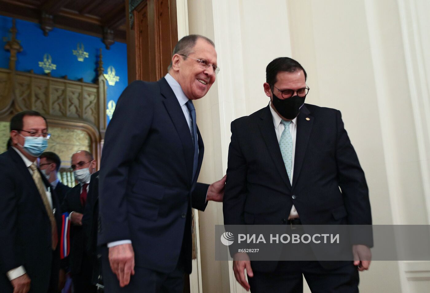 Переговоры министров иностранных дел РФ и Гондураса С. Лаврова и Л. Банегаса