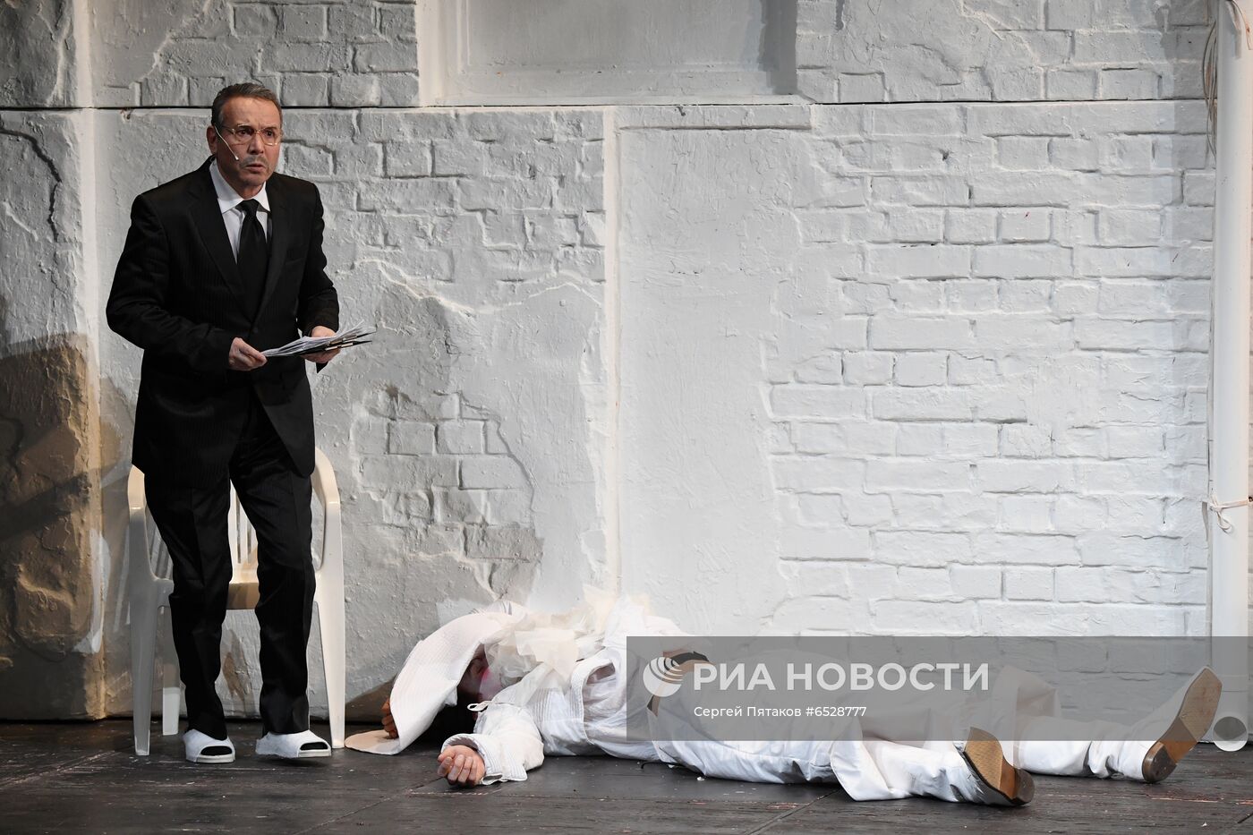 Спектакль "Моцарт "Дон Жуан". Генеральная репетиция" в театре "Мастерская Петра Фоменко"