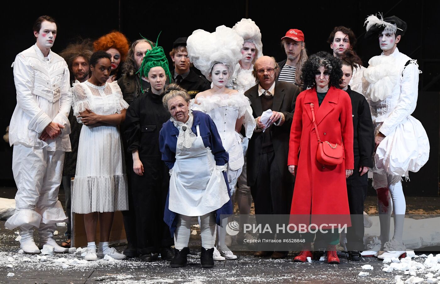 Спектакль "Моцарт "Дон Жуан". Генеральная репетиция" в театре "Мастерская Петра Фоменко"