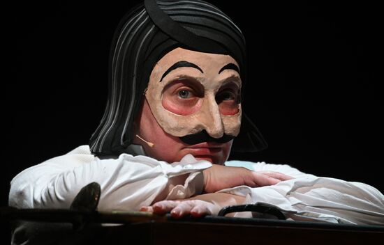 Спектакль "Мертвые души" в театре им. Евг. Вахтангова