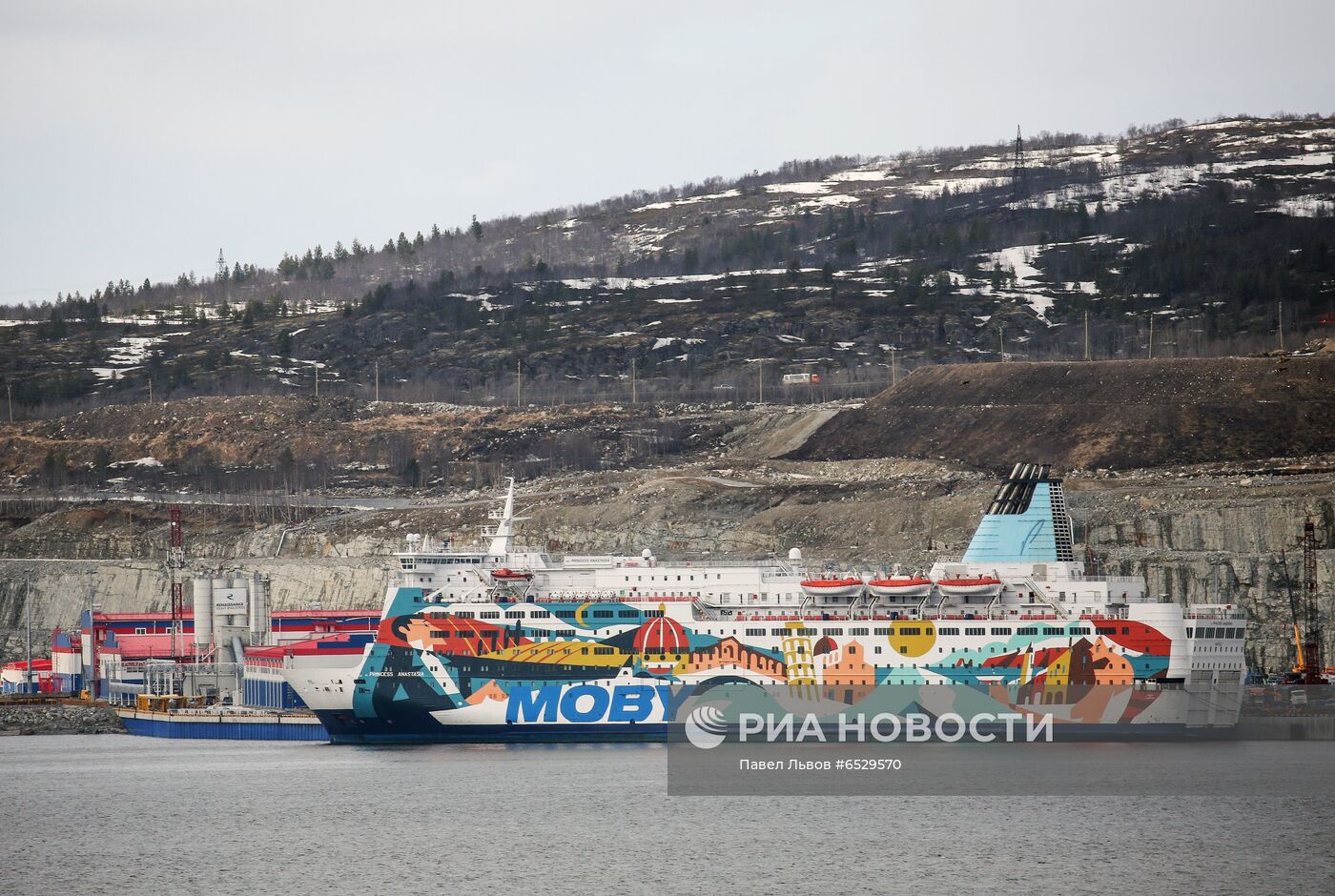 Строительство завода "НОВАТЭК-Мурманск" в Белокаменке