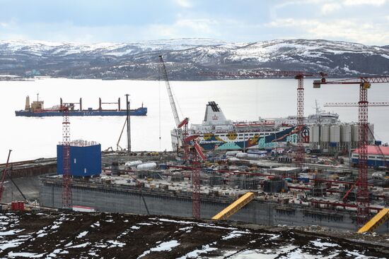 Строительство завода "НОВАТЭК-Мурманск" в Белокаменке