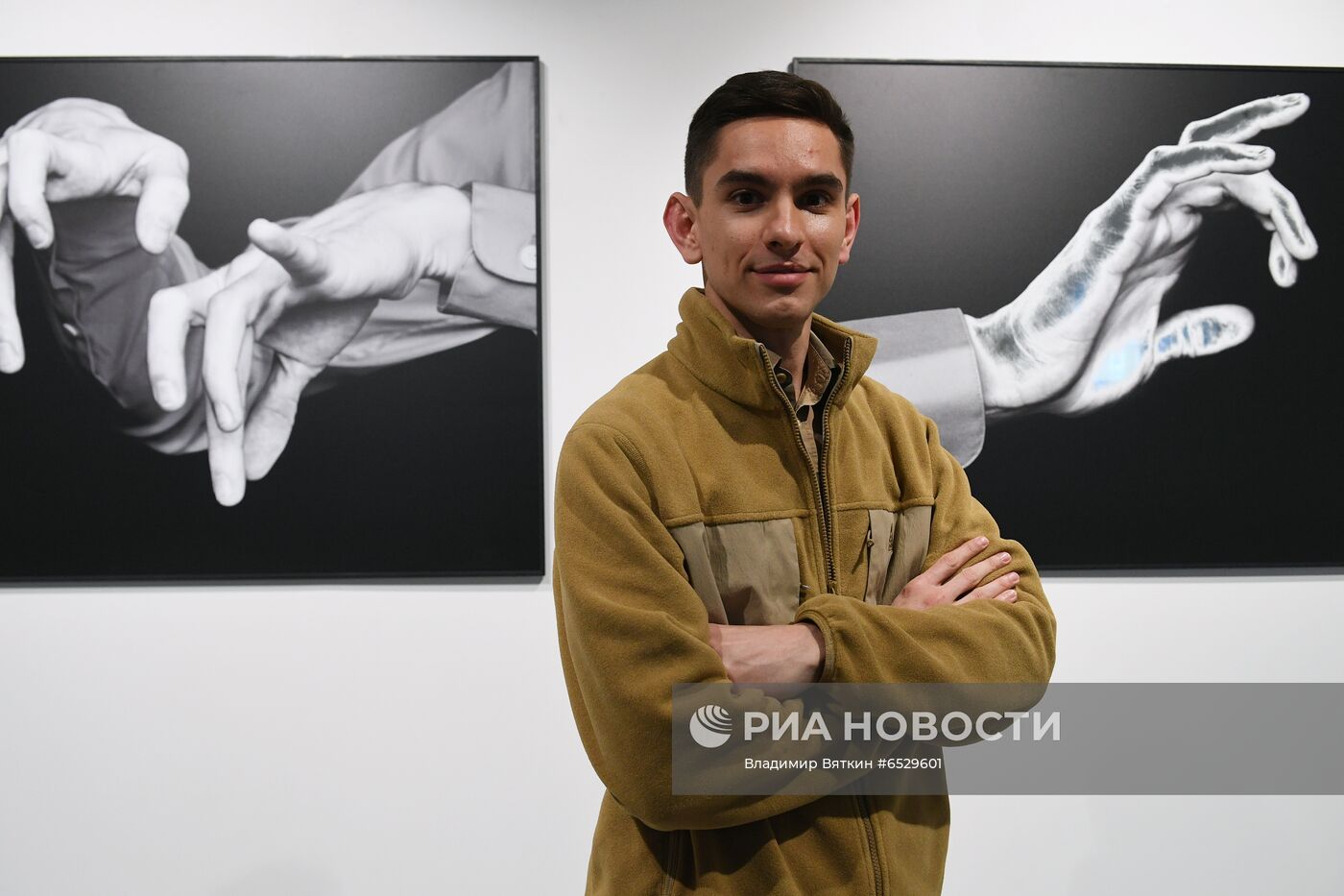 Выставка "Головач Сопромат" в галерее ГУМ-Red-Line