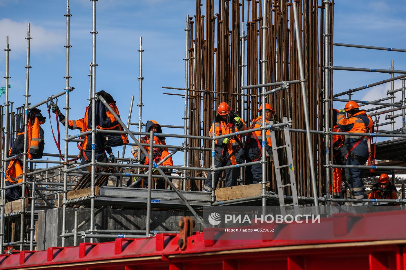 Строительство завода "НОВАТЭК-Мурманск" в Белокаменке