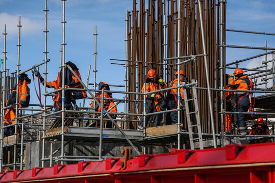 Строительство завода "НОВАТЭК-Мурманск" в Белокаменке