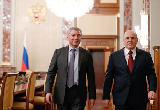 Премьер-министр РФ М. Мишустин встретился с главами думских фракций