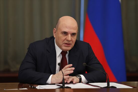 Премьер-министр РФ М. Мишустин встретился с главами думских фракций