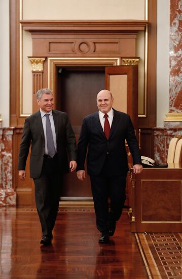 Премьер-министр РФ М. Мишустин встретился с главами думских фракций