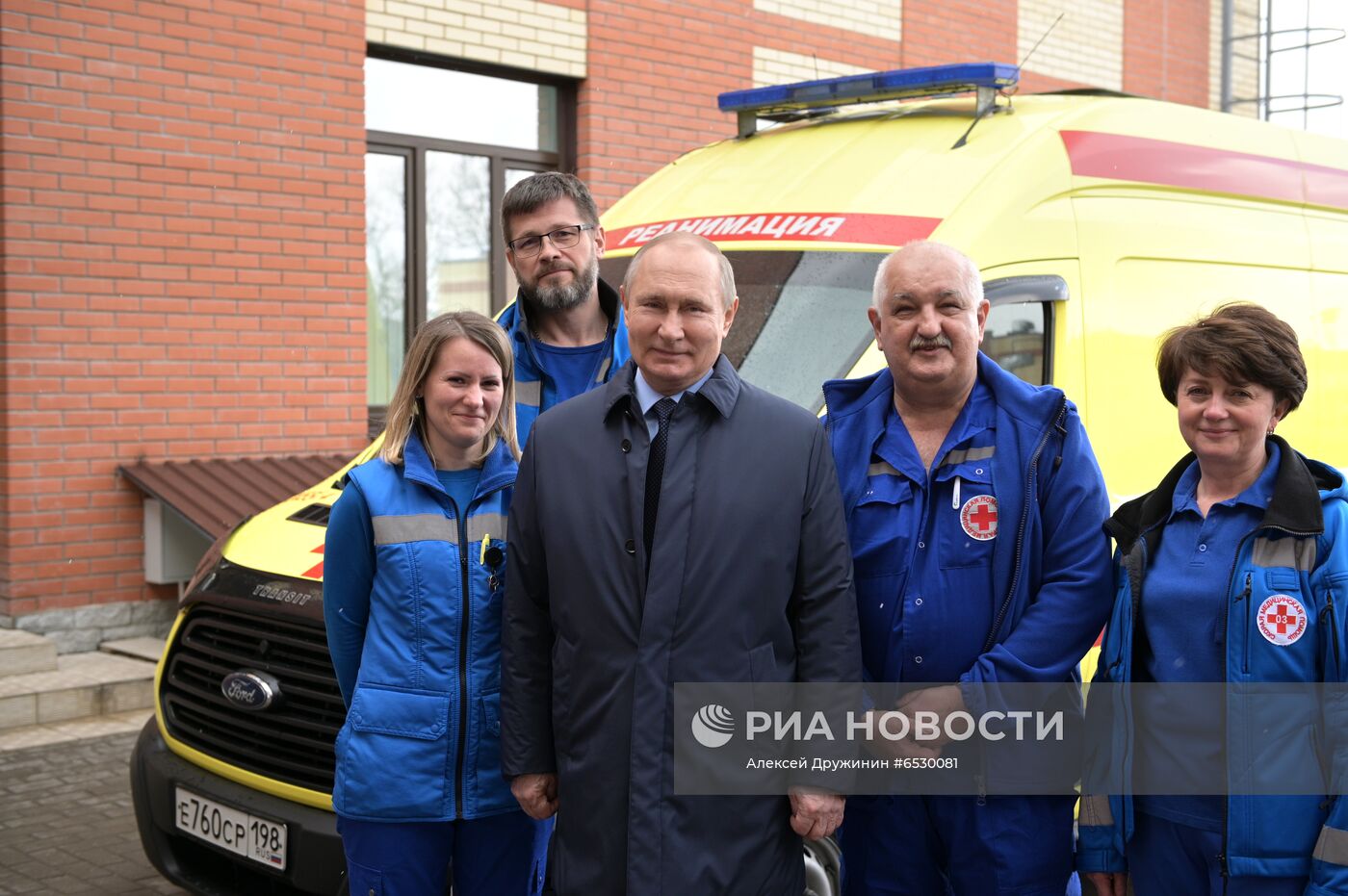 Рабочая поездка президента РФ В. Путина в Санкт-Петербург. День второй