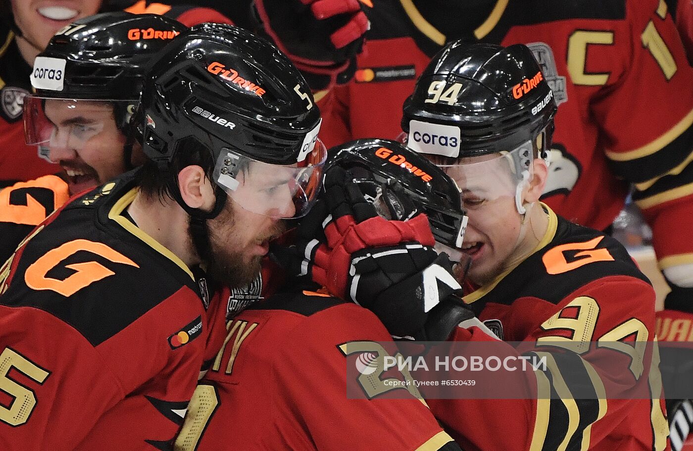 Хоккей. КХЛ. Финальная серия. Матч "Авангард" - ЦСКА