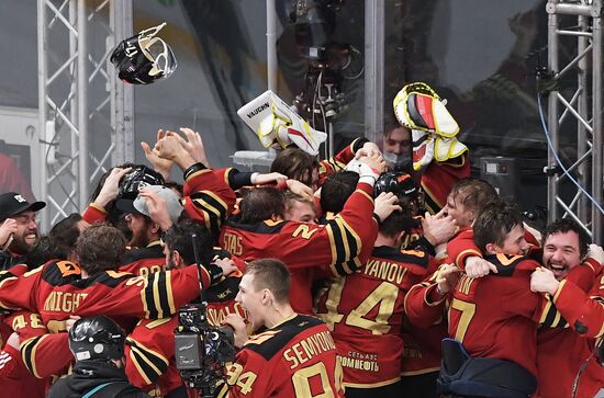 Хоккей. КХЛ. Финальная серия. Матч "Авангард" - ЦСКА