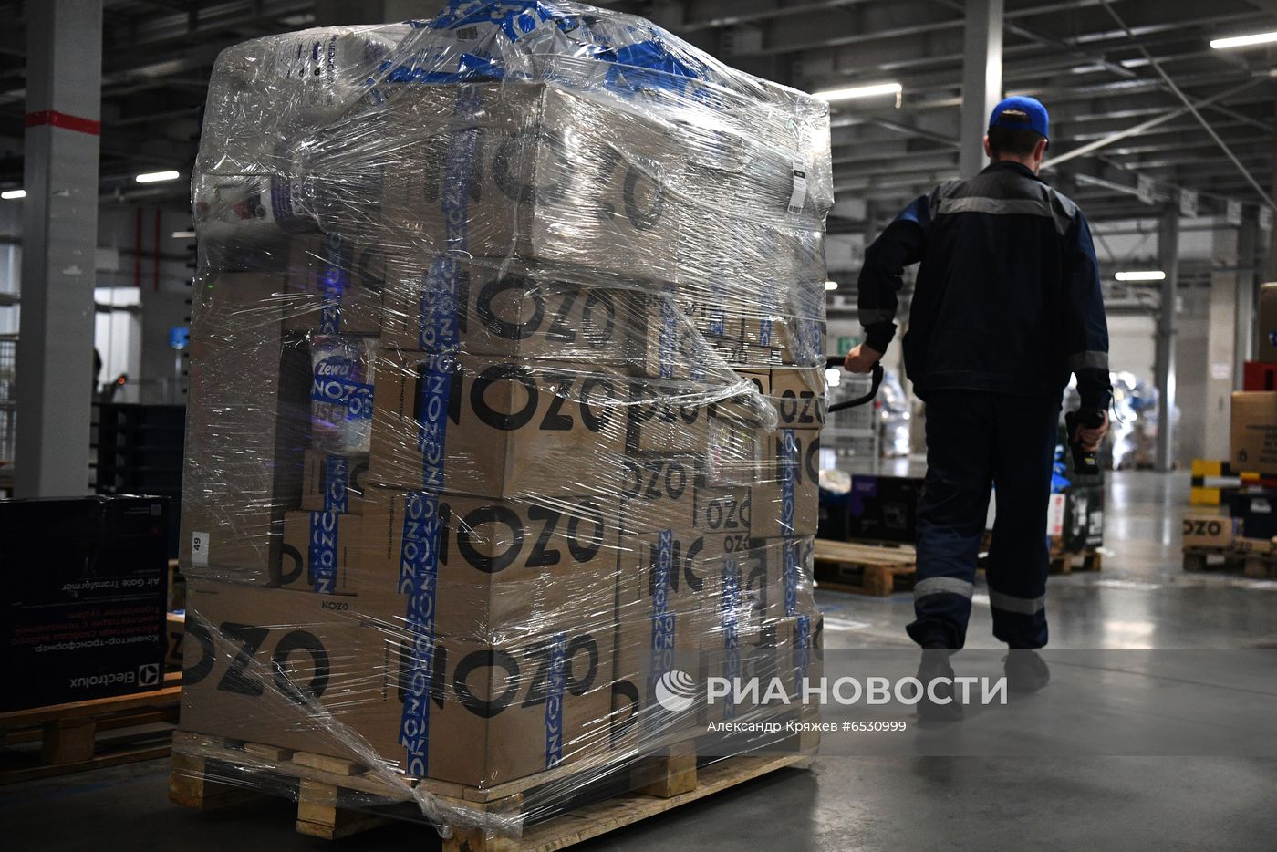 Открытие логистического центра Ozon под Новосибирском