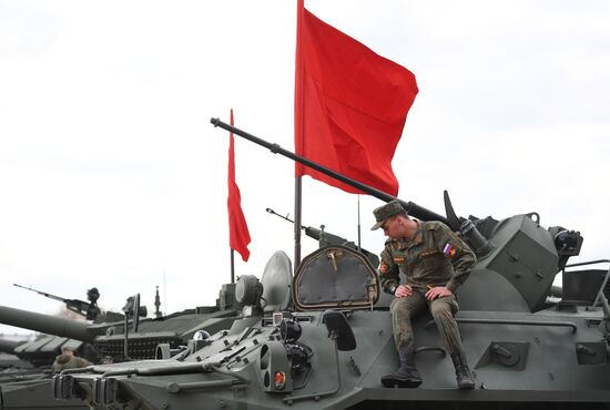 Ночная репетиция парада Победы в Москве 