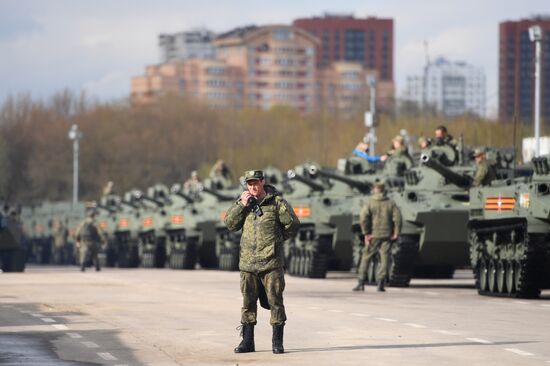 Ночная репетиция парада Победы в Москве 