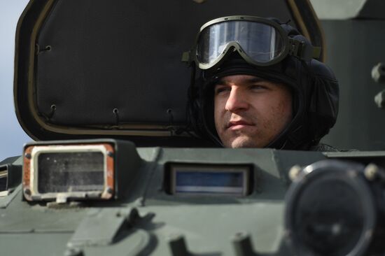 Ночная репетиция парада Победы в Москве 