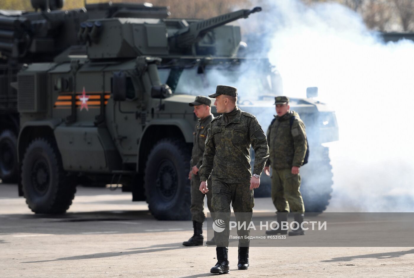 Ночная репетиция парада Победы в Москве 
