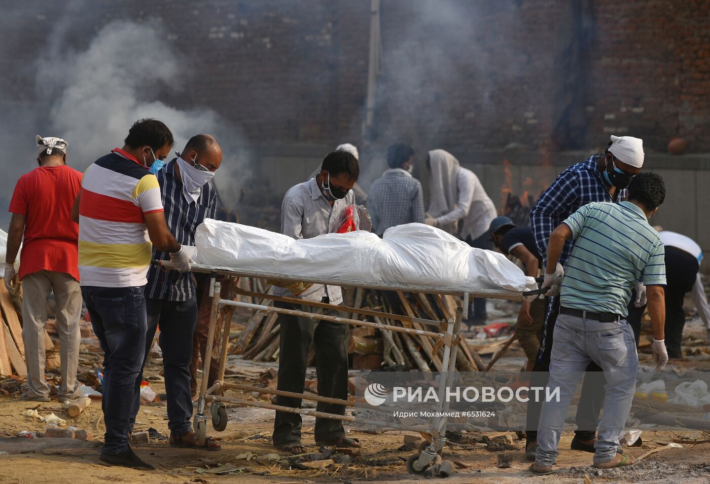 Работа крематория в Дели