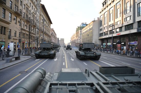 Ночная репетиция парада Победы в Москве 